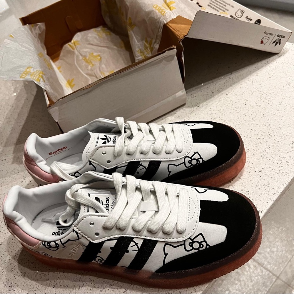 Adidas Black and White Sneakers with Pink Soles - Picture 4 of 6